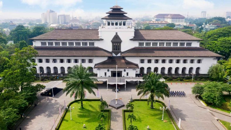Bandung
